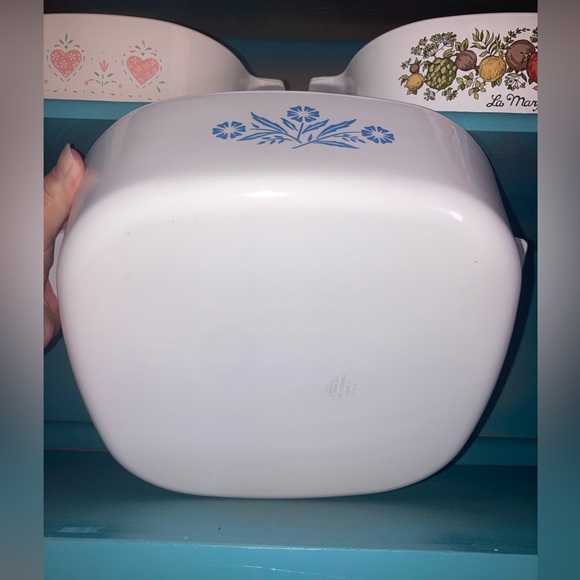 Corning Ware Cornflower Blue 2 piece set with lids! - Picture 3 of 10